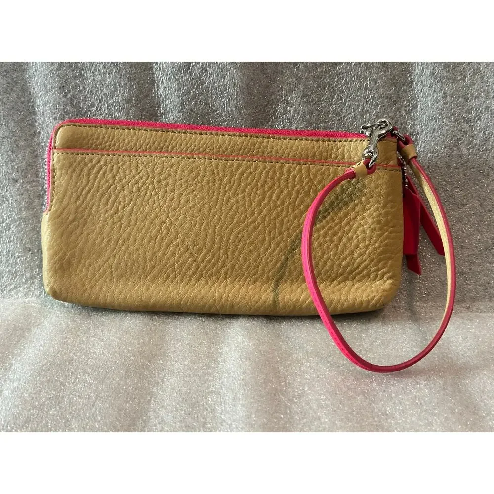EUC Coach Bleecker Edgepaint Double Zip Leather Wallet Wristlet Camel Pink Ruby